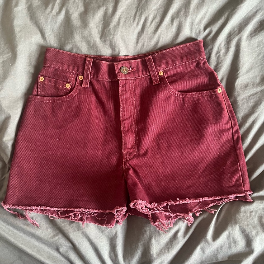Levi Burgundy Shorts